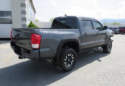2016 Toyota Tacoma - Image 6