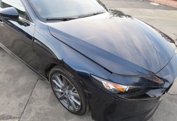 2021 Mazda Mazda3 Hatchback - Image 5