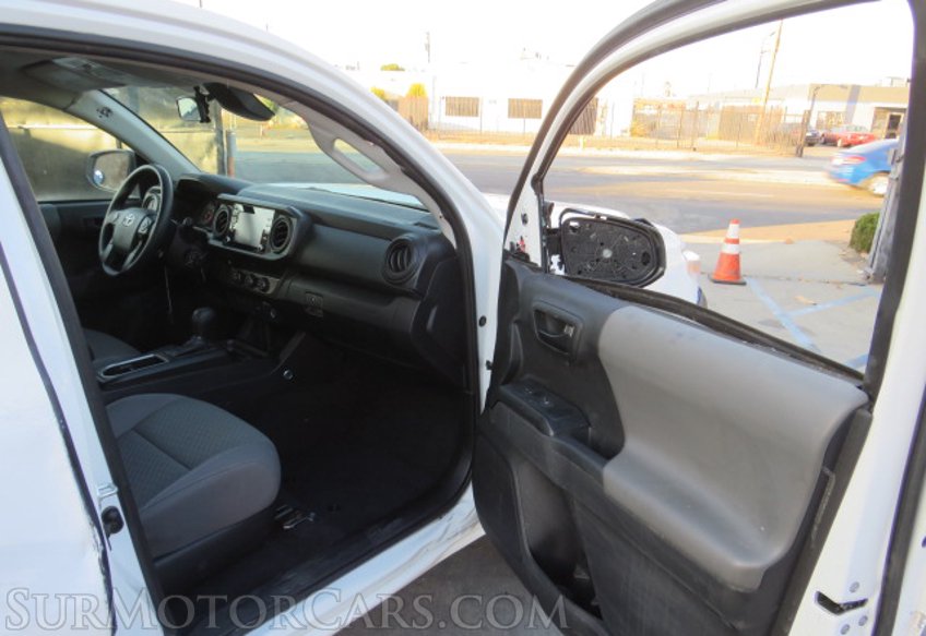 2022 Toyota Tacoma - Image 19