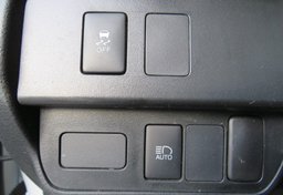 2022 Toyota Tacoma - Image 38