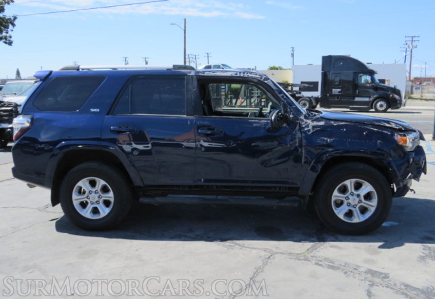 2019 Toyota 4Runner - Image 6