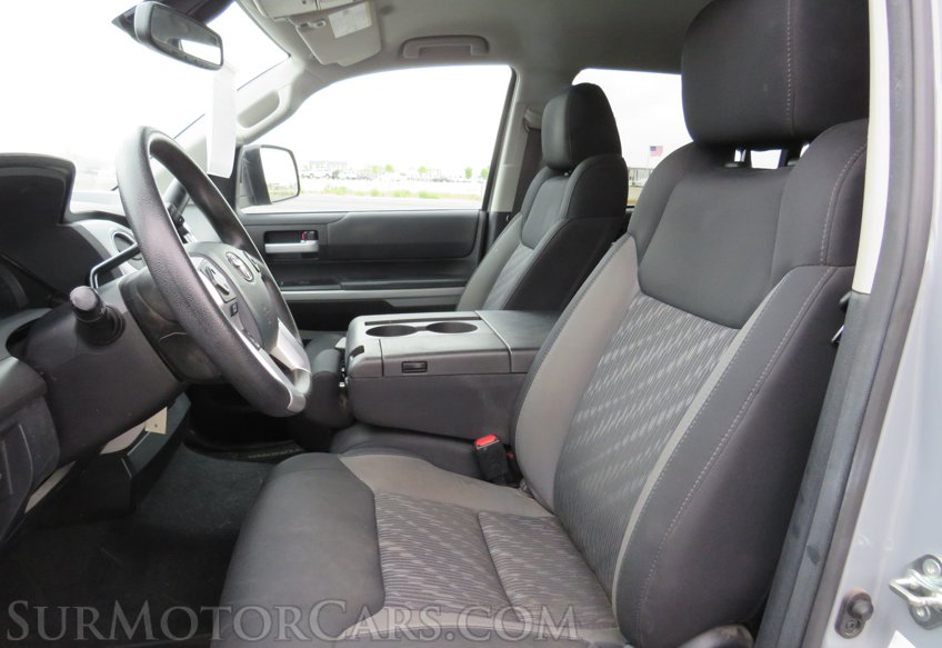 2020 Toyota Tundra 4WD - Image 28