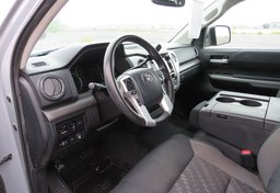 2020 Toyota Tundra 4WD - Image 30