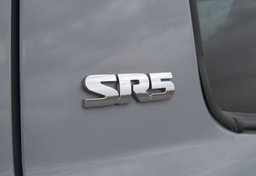 2020 Toyota Tundra 4WD - Image 19