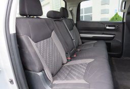 2020 Toyota Tundra 4WD - Image 34