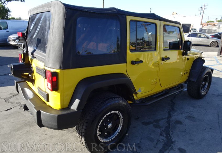 2009 Jeep Wrangler Unlimited - Image 10