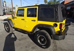 2009 Jeep Wrangler Unlimited - Image 11