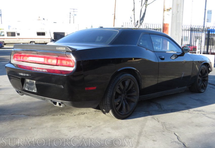 2014 Dodge Challenger - Image 7