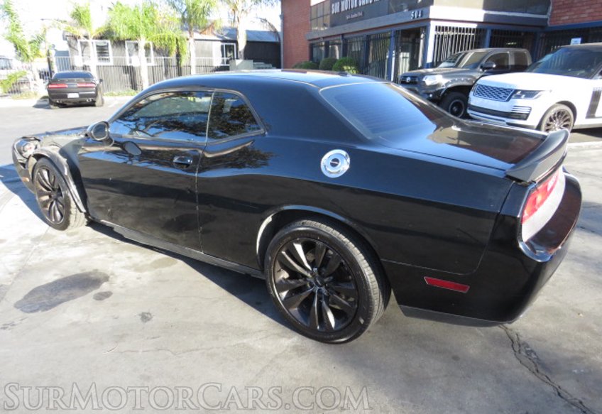 2014 Dodge Challenger - Image 10