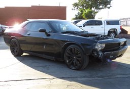 2014 Dodge Challenger - Image 4