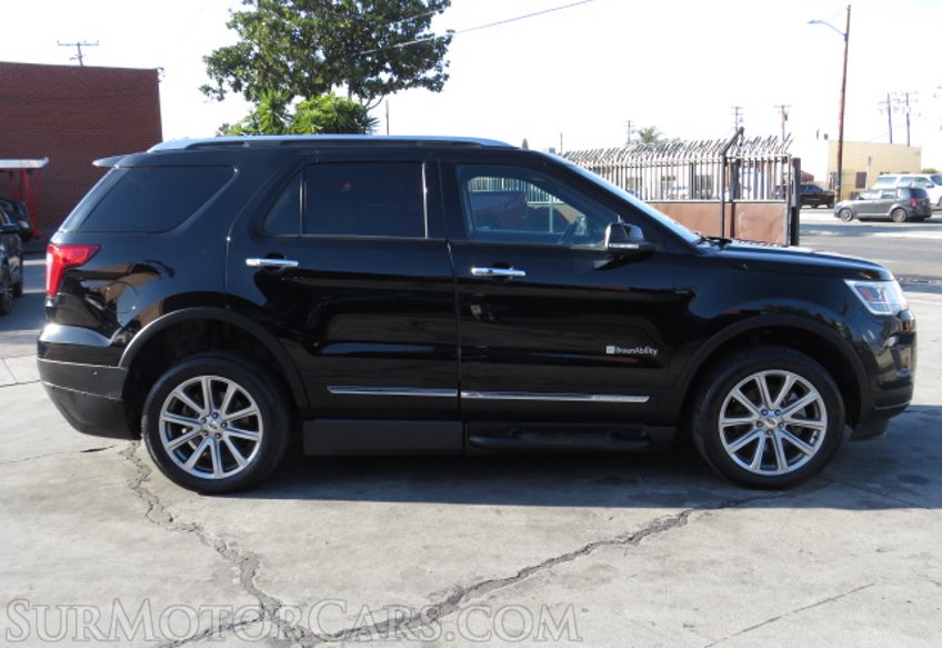 2017 Ford Explorer - Image 6