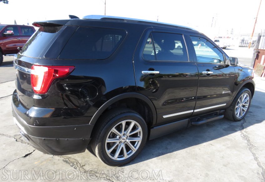 2017 Ford Explorer - Image 9