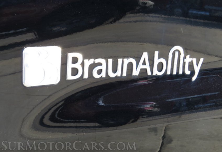 2017 Ford Explorer - Image 29