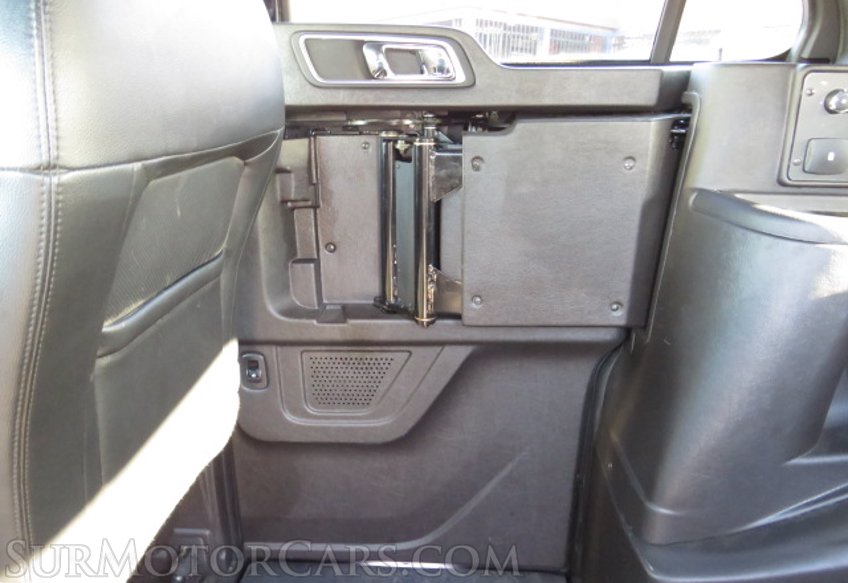 2017 Ford Explorer - Image 42