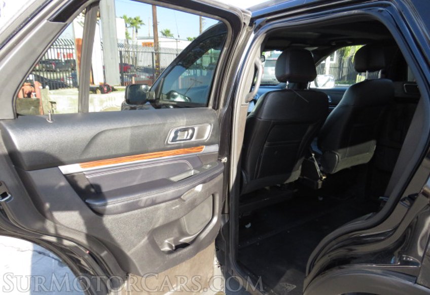 2017 Ford Explorer - Image 37