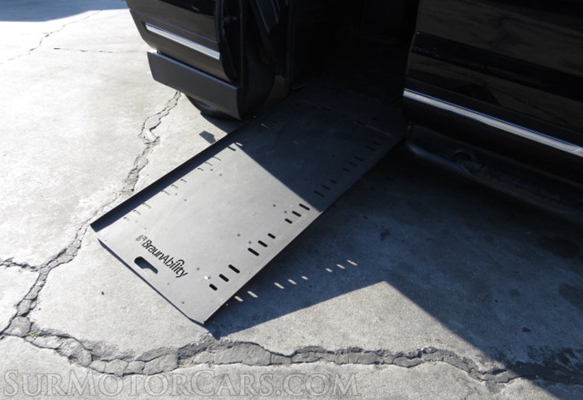 2017 Ford Explorer - Image 13