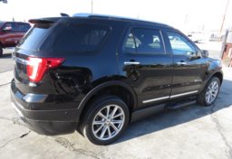 2017 Ford Explorer - Image 9