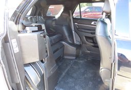 2017 Ford Explorer - Image 39