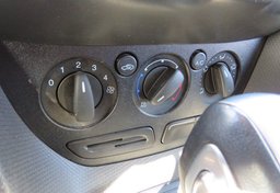 2018 Ford Transit Connect Van - Image 39