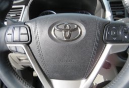 2016 Toyota Highlander - Image 42