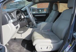 2016 Toyota Highlander - Image 27