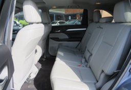 2016 Toyota Highlander - Image 31