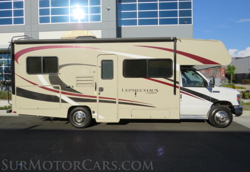 2019 Ford E-Series Cutaway - Image 9