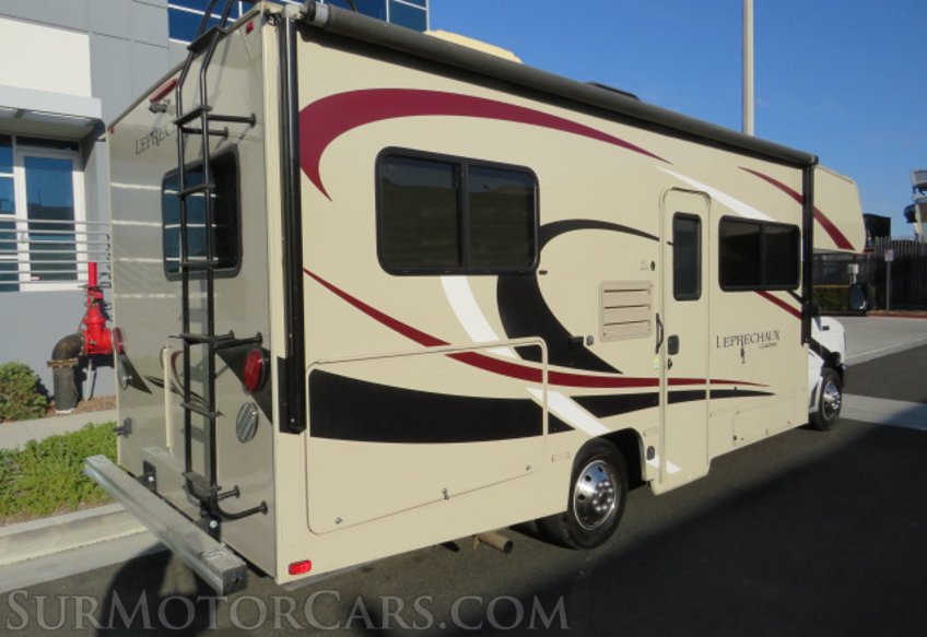 2019 Ford E-Series Cutaway - Image 7