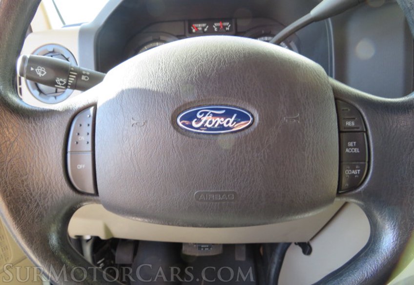 2019 Ford E-Series Cutaway - Image 37