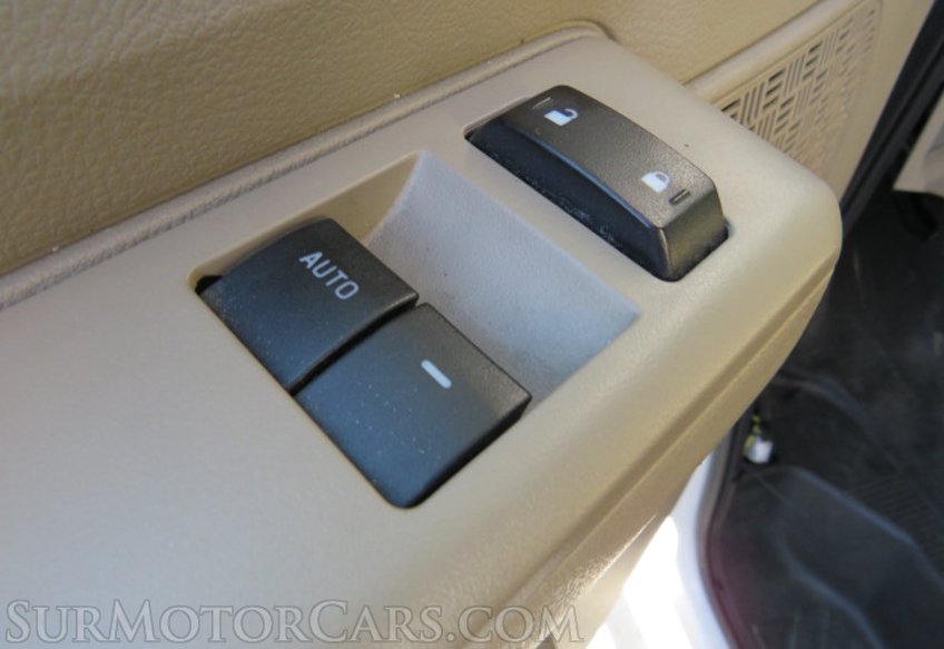 2019 Ford E-Series Cutaway - Image 34