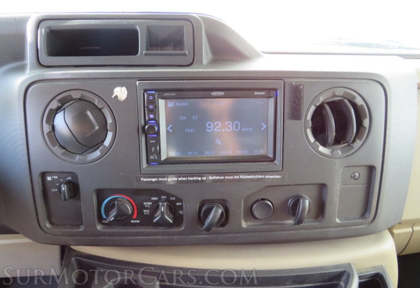 2019 Ford E-Series Cutaway - Image 39