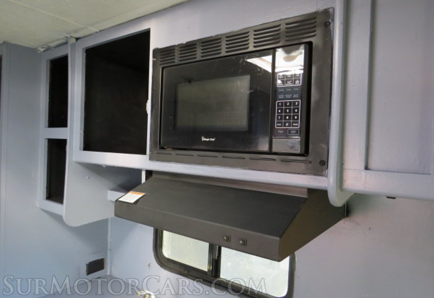 2019 Ford E-Series Cutaway - Image 49