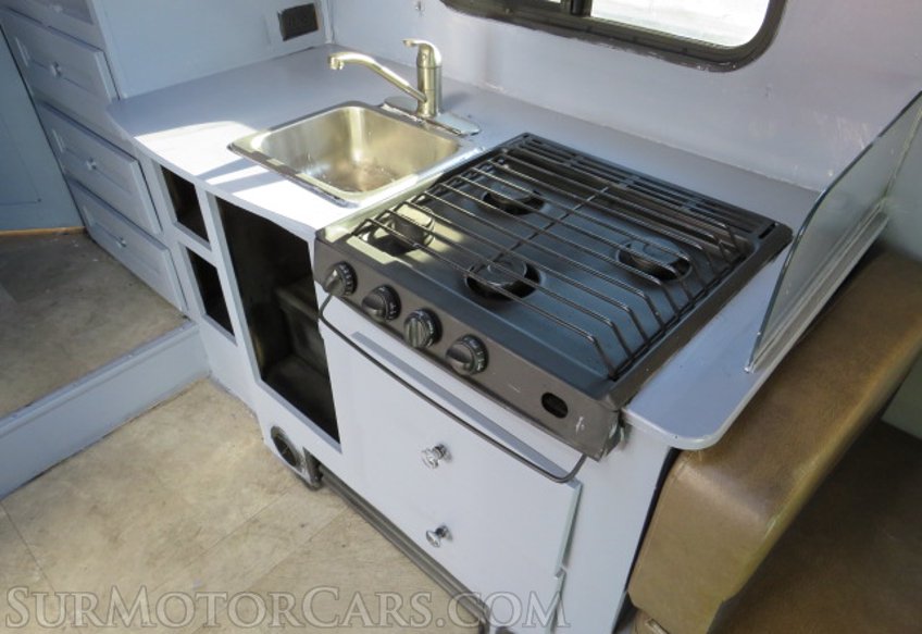 2019 Ford E-Series Cutaway - Image 50