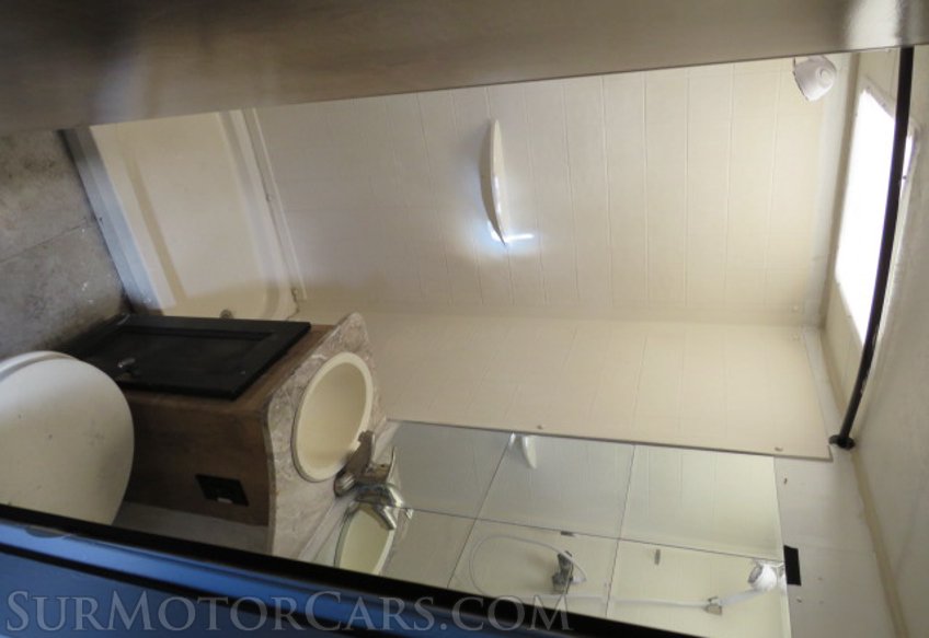 2019 Ford E-Series Cutaway - Image 54