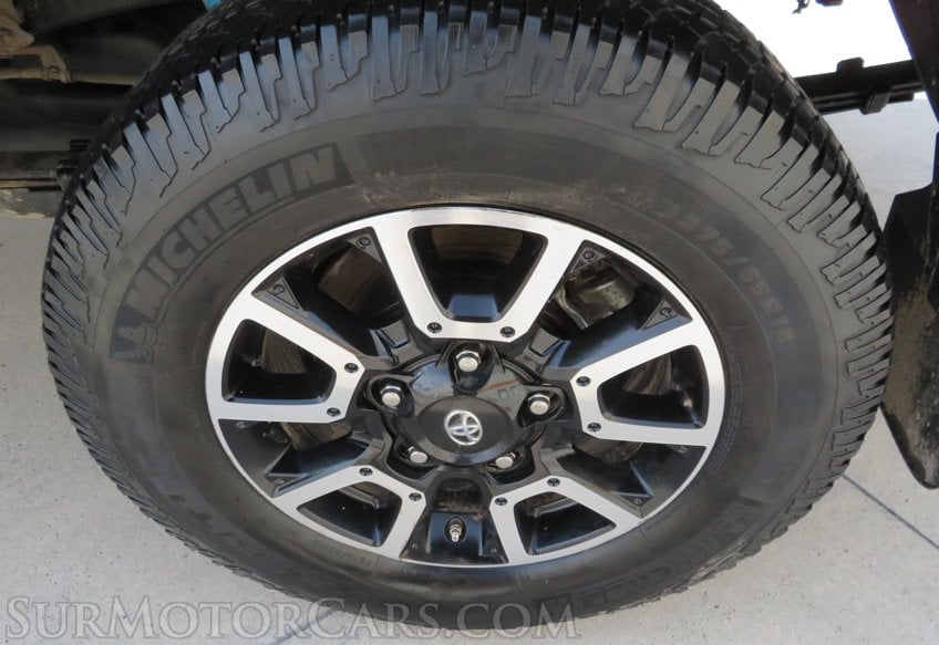 2019 Toyota Tundra 4WD - Image 24