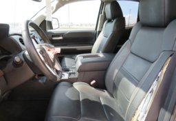 2019 Toyota Tundra 4WD - Image 30