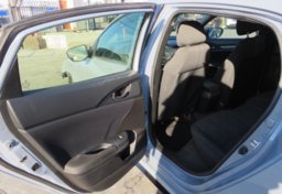 2017 Honda Civic Hatchback - Image 19