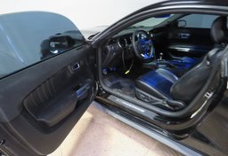 2017 Ford Mustang - Image 20