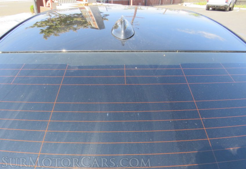 2015 BMW 3 Series - Image 15