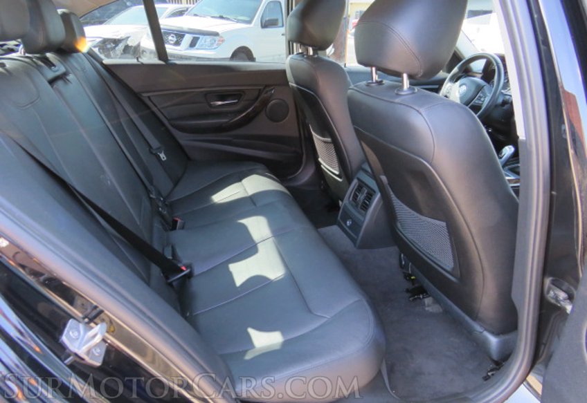 2015 BMW 3 Series - Image 28