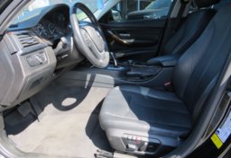 2015 BMW 3 Series - Image 21