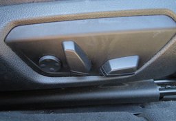 2015 BMW 3 Series - Image 41