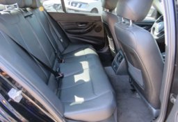 2015 BMW 3 Series - Image 30