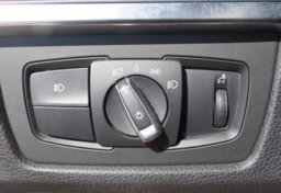 2015 BMW 3 Series - Image 44