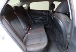 2019 Kia Optima - Image 28