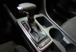 2019 Kia Optima - Image 37