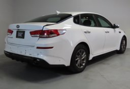 2019 Kia Optima - Image 10