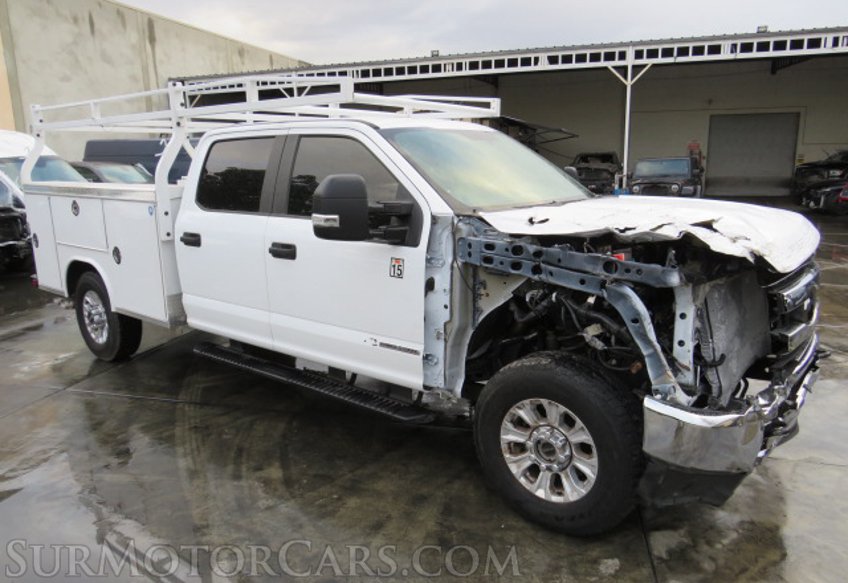 2022 Ford Super Duty F-350 SRW - Image 2