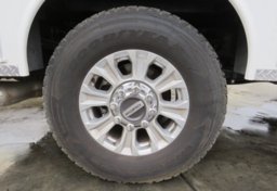 2022 Ford Super Duty F-350 SRW - Image 24