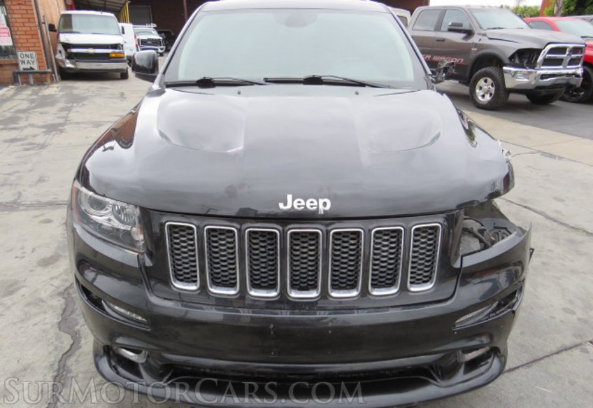 2013 Jeep Grand Cherokee SRT - Image 9